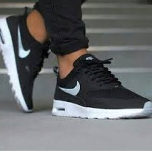 Nike Air Max Thea Black/white